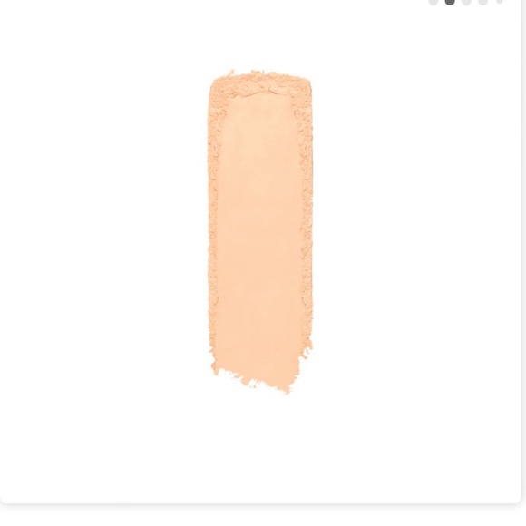 🍑HUDA BEAUTY EASY BAKE AND SNATCH setting powder.. PEACH PIE 🍑 - Picture 4 of 7